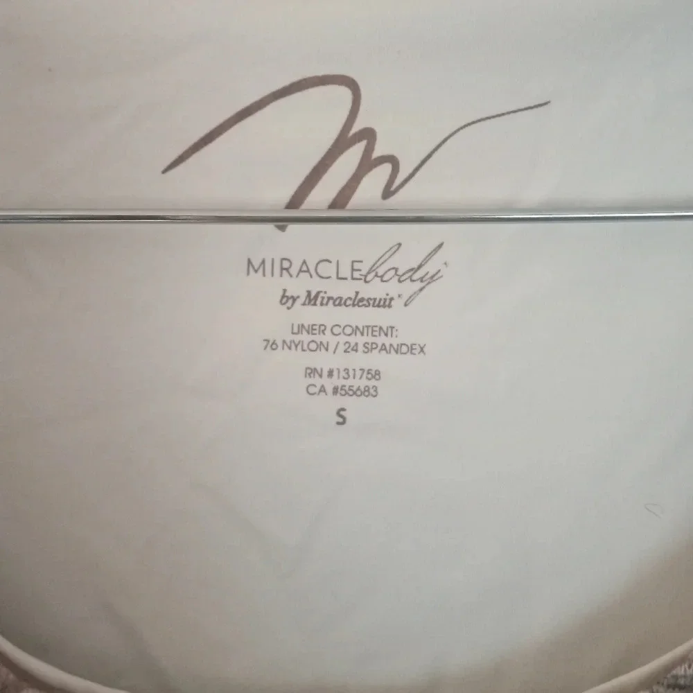 Miracle Body by Miracle Suit 3/4 Sleeve‎ Paisley Print Lightweight Blouse Small